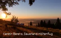 Blick bei Sonnenaufgang vom Kalied auf die Medebacher Bucht