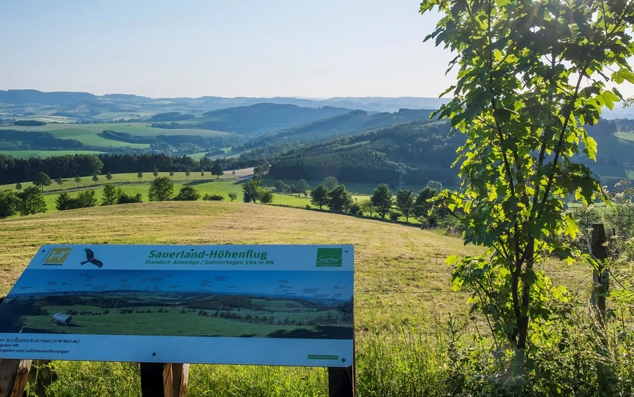 Sauerland Höhenflug, Nähe Schmallenberg, Klaus-Peter Kappest_Klein.jpg