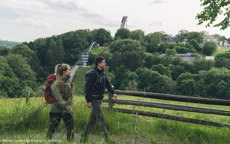 Wander vor der Meinhardus Mattenschanze