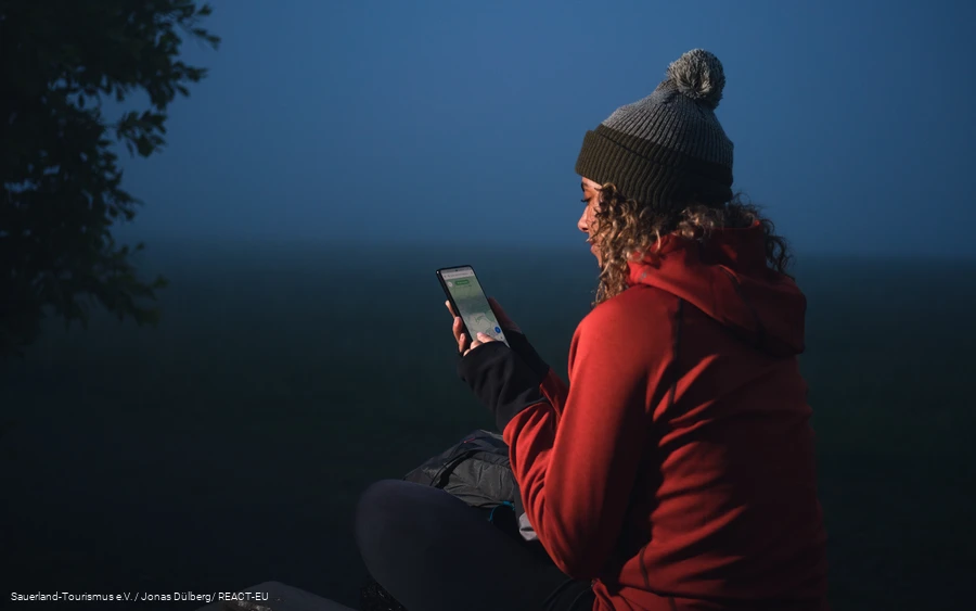 Wanderplanung in der Morgendämmerung