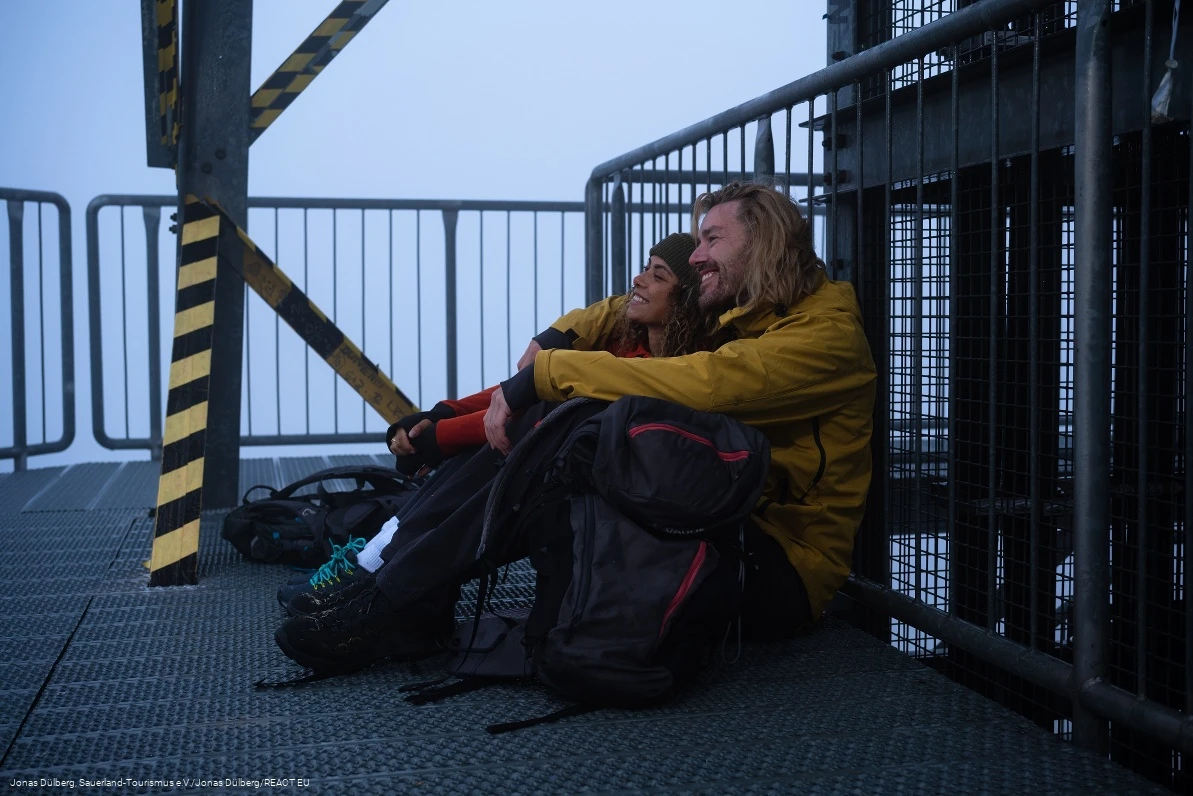 Frühnebel auf dem Schombergturm