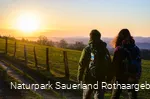 Wanderer oberhalb von Windhausen