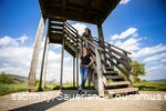 Zwei Frauen an der Treppe zum Stabil Stuhl