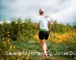 Läuferin auf dem Sauerland-Höhenflug